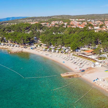 Deluxe New Apartments - Few Steps From The Beach - Luxury Holiday With Style - By Traveler Tourist Agency Krk Krk Town Dış mekan fotoğraf